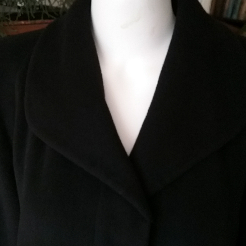Vintage Burberry 100% Cashmere Coat - Picture 6 of 15